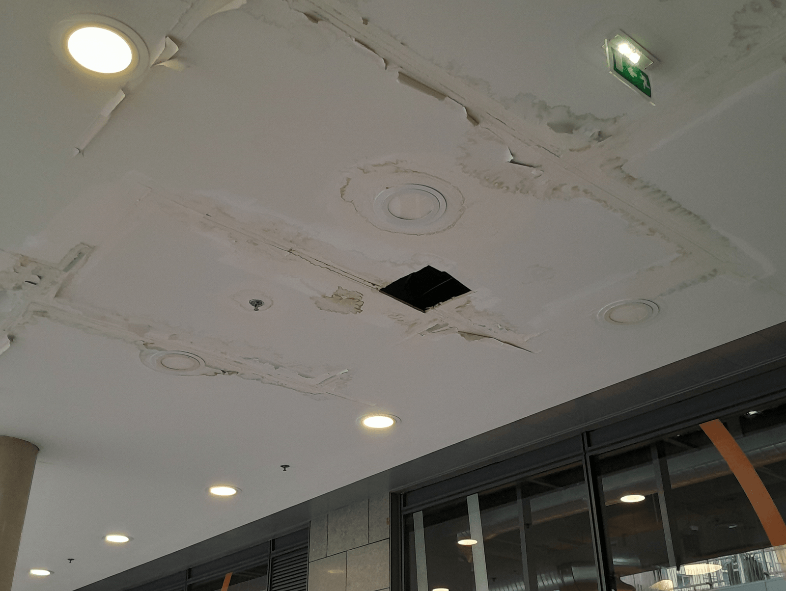 infiltrations plafond gare